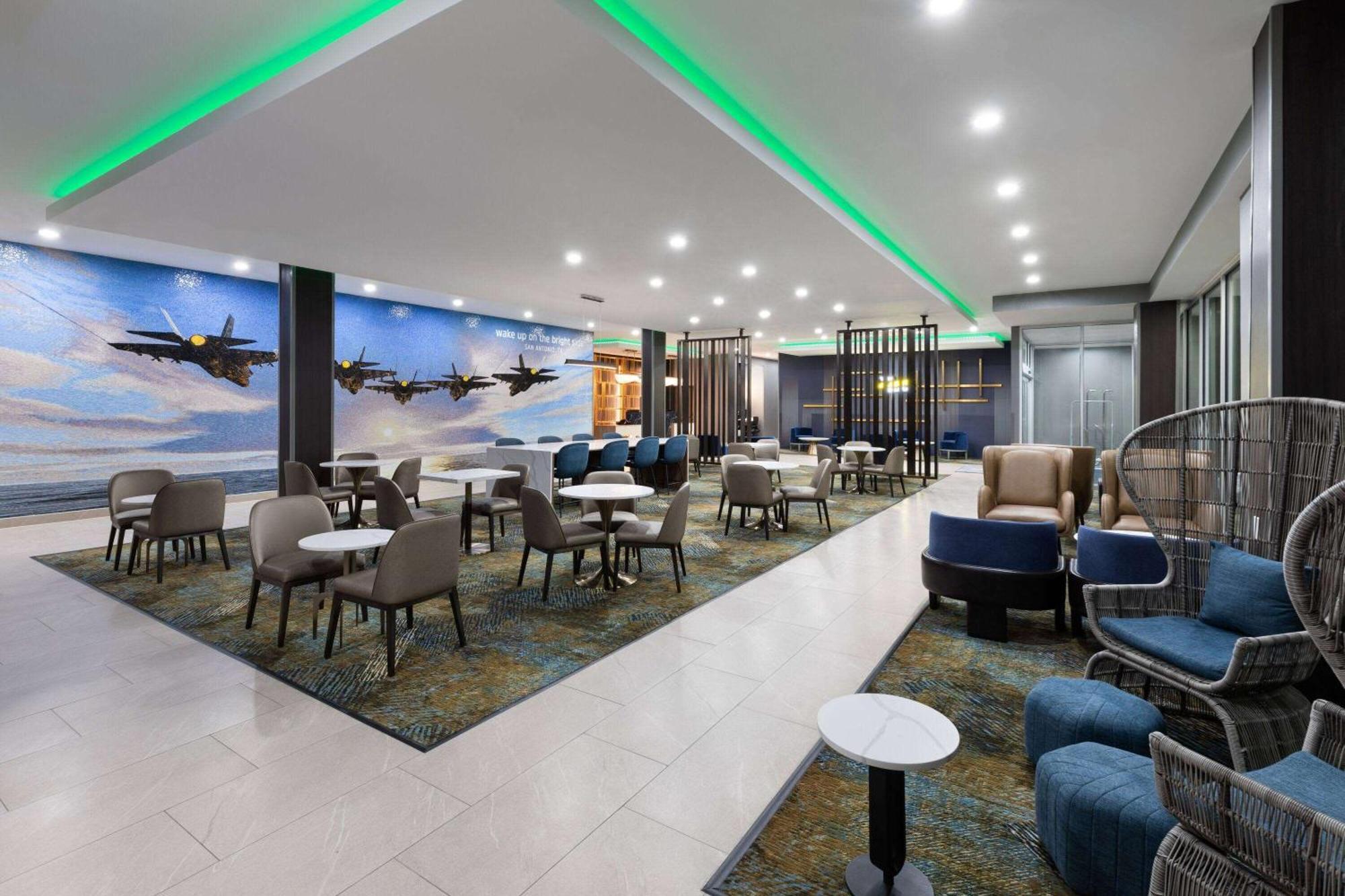 La Quinta Inn & Suites By Wyndham San Antonio At The Rim Exterior foto
